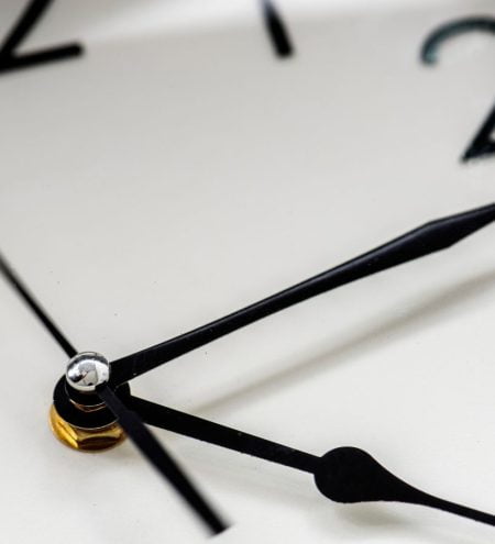 Cómo cambiar la hora de un reloj CASIO